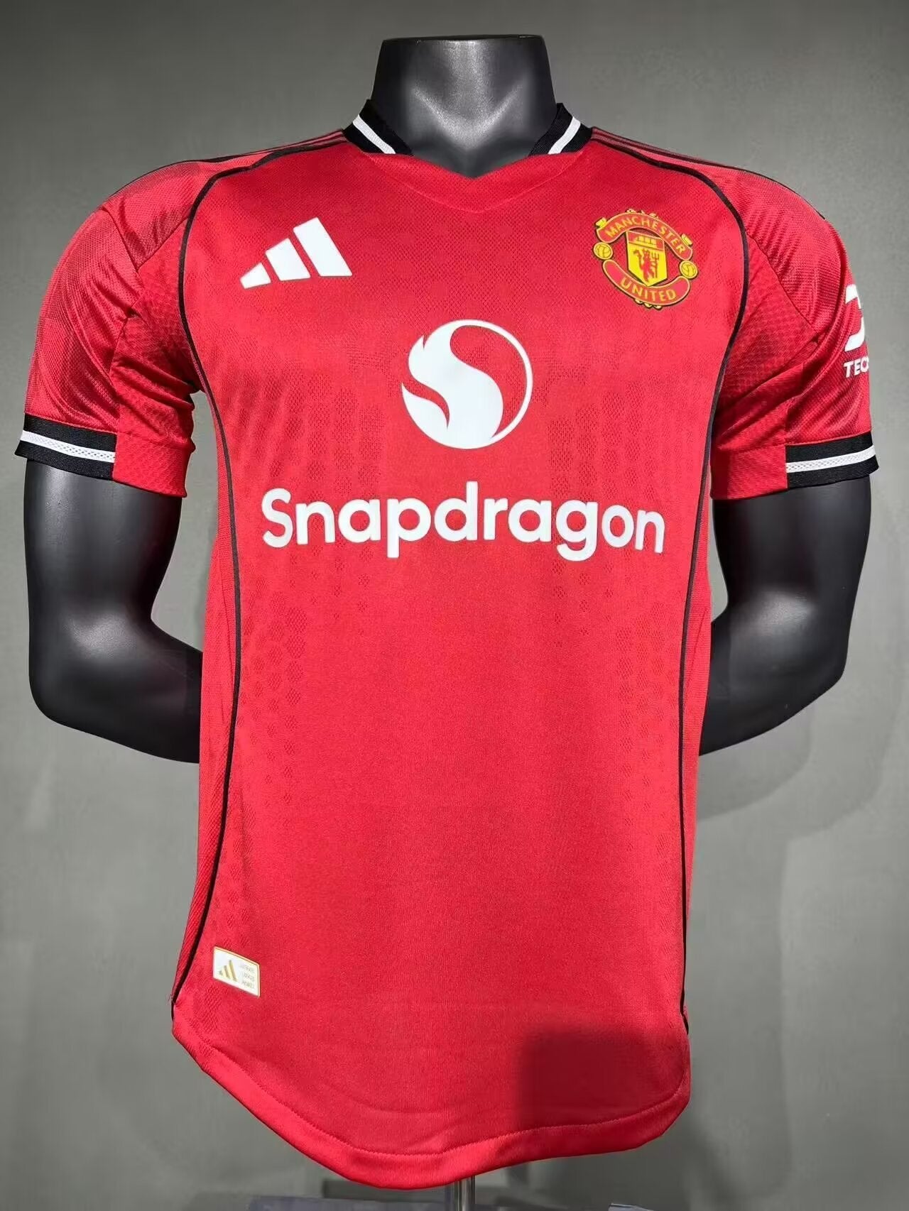 Manchester United Home Jersey 25-26