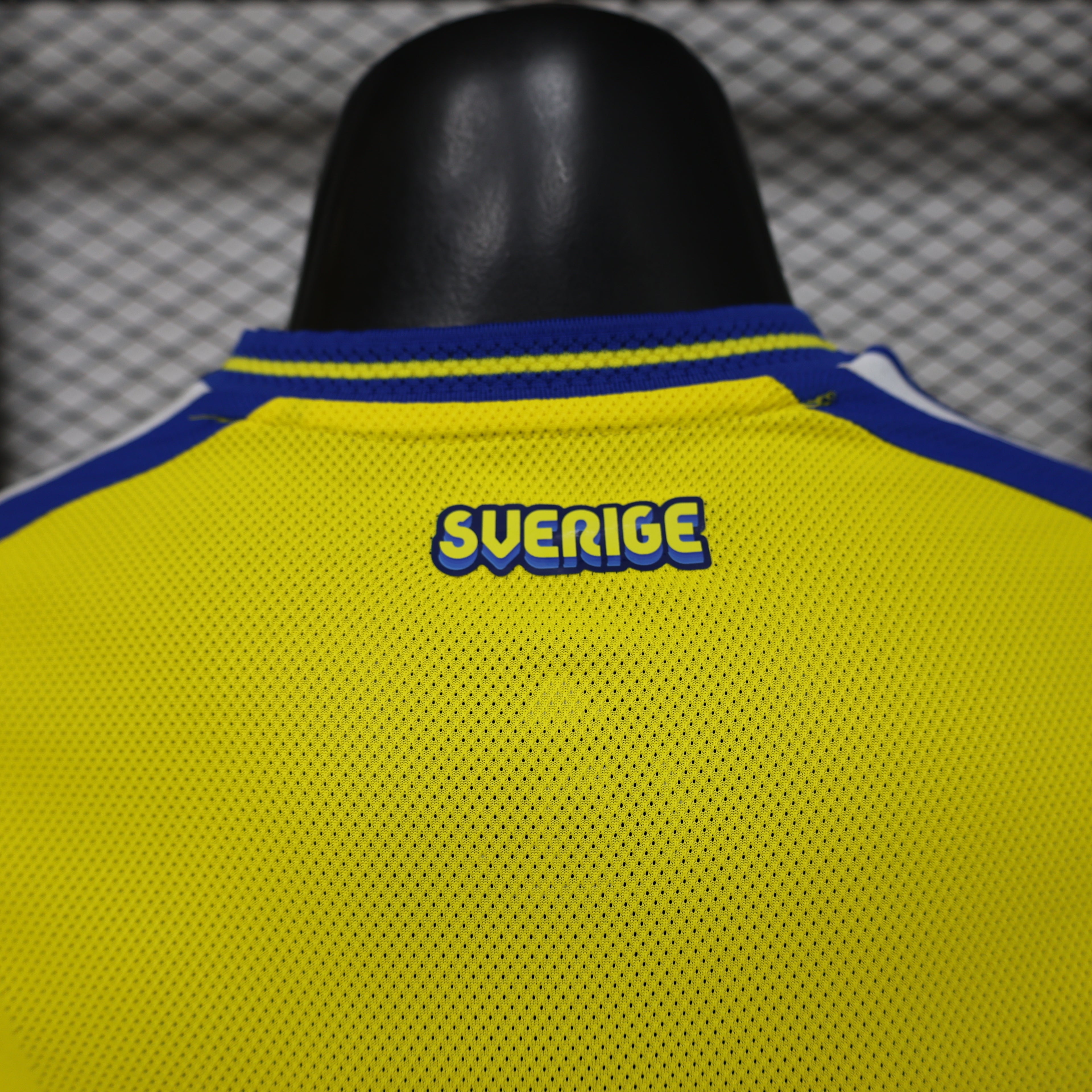 Sweden Home Jersey 26-27